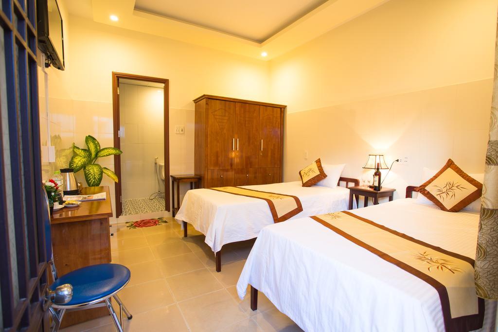 Homestay Holy Land *