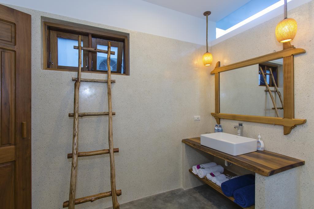 Villa Vina Pool *