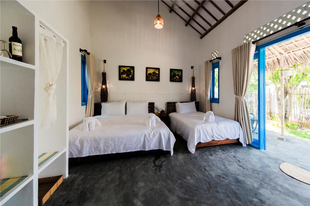 Bed & Breakfast Cashew Tree