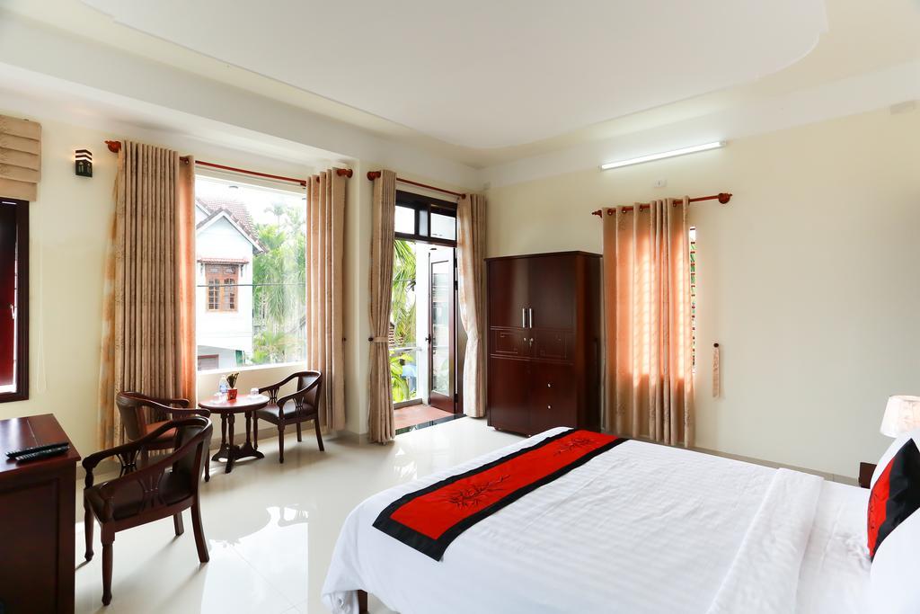 Viet Nhat * Hoi An