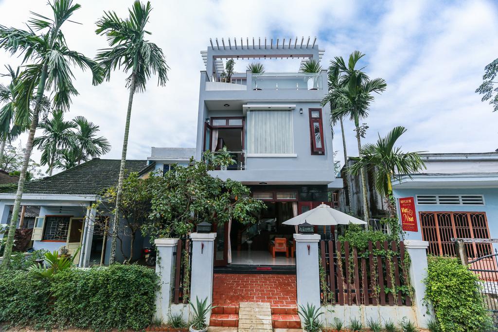 Viet Nhat