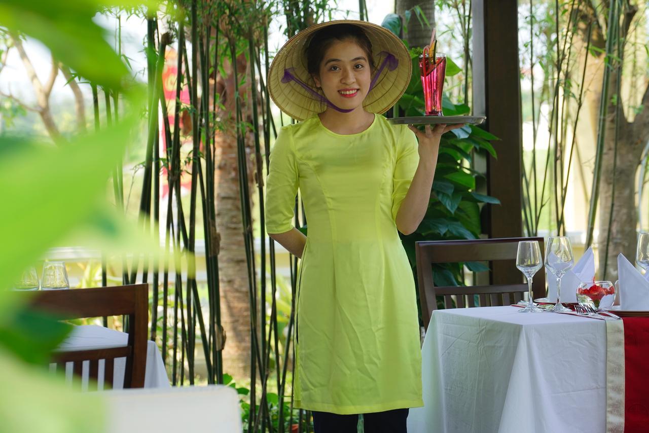 Resort Field Boutique &