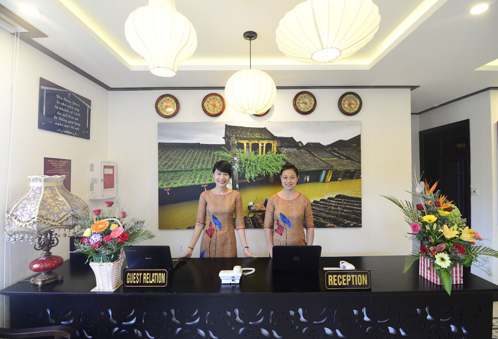 Golden Bell Backpacker & Pool Bar Villa Hoi An