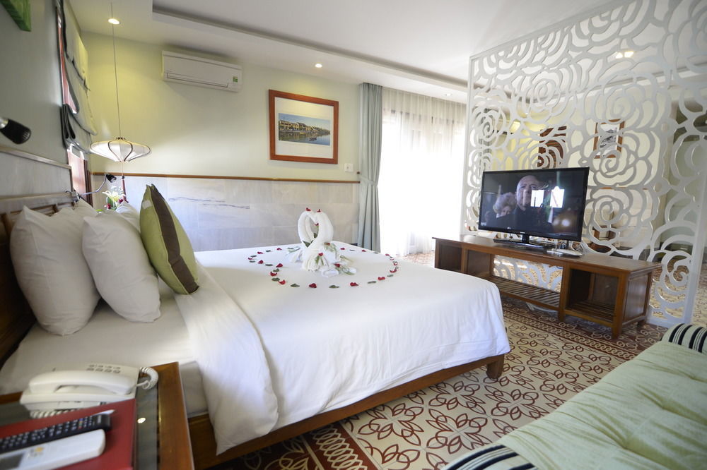 Heaven And 4* Hội An