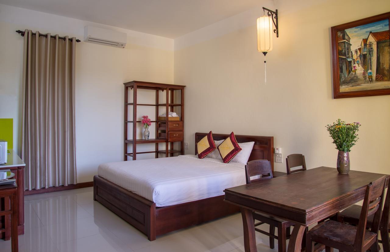 Corner Homestay *