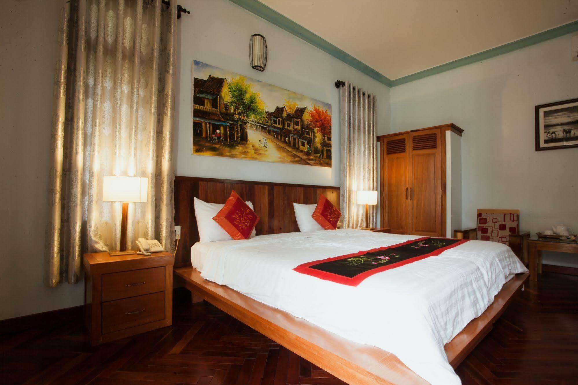 Hoi An Holiday Villa *