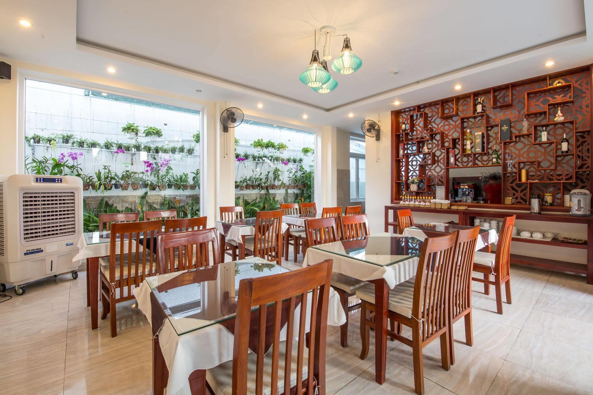 Prince Hotel Hotel