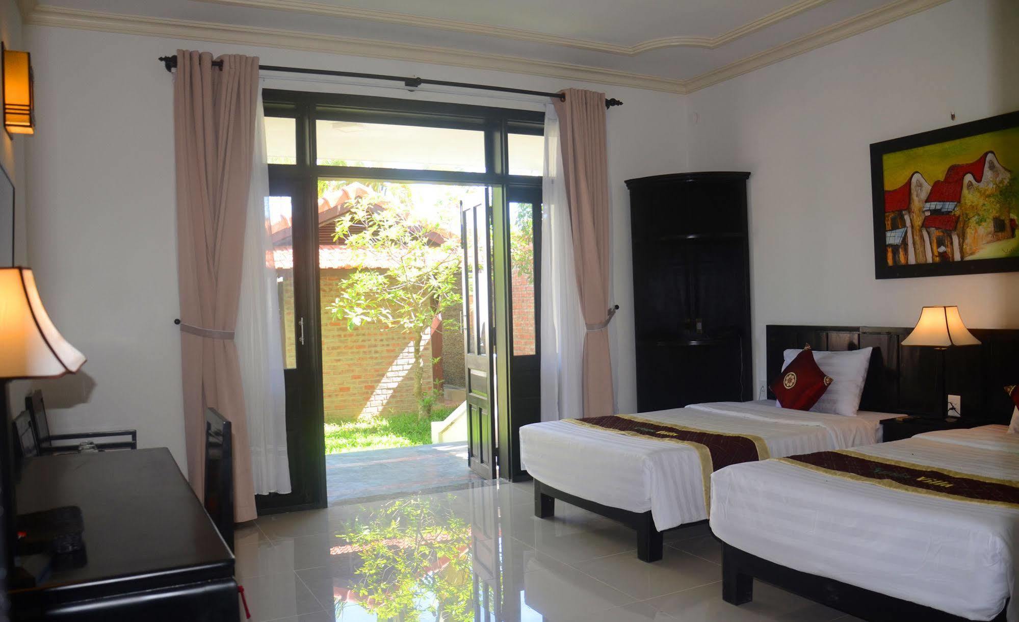Red Frangipani Villa