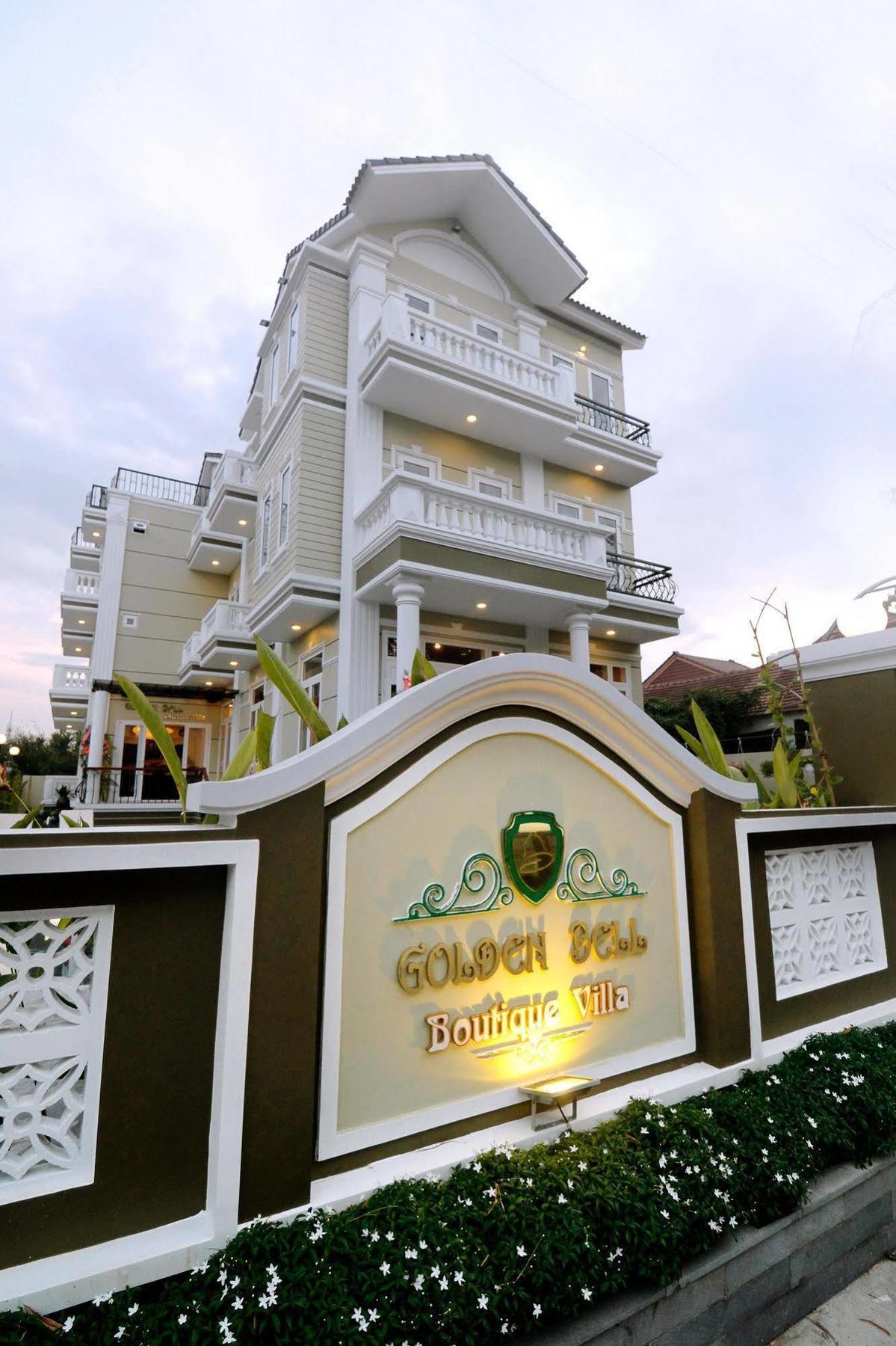 Golden Bell Backpacker & Pool Bar Hoi An