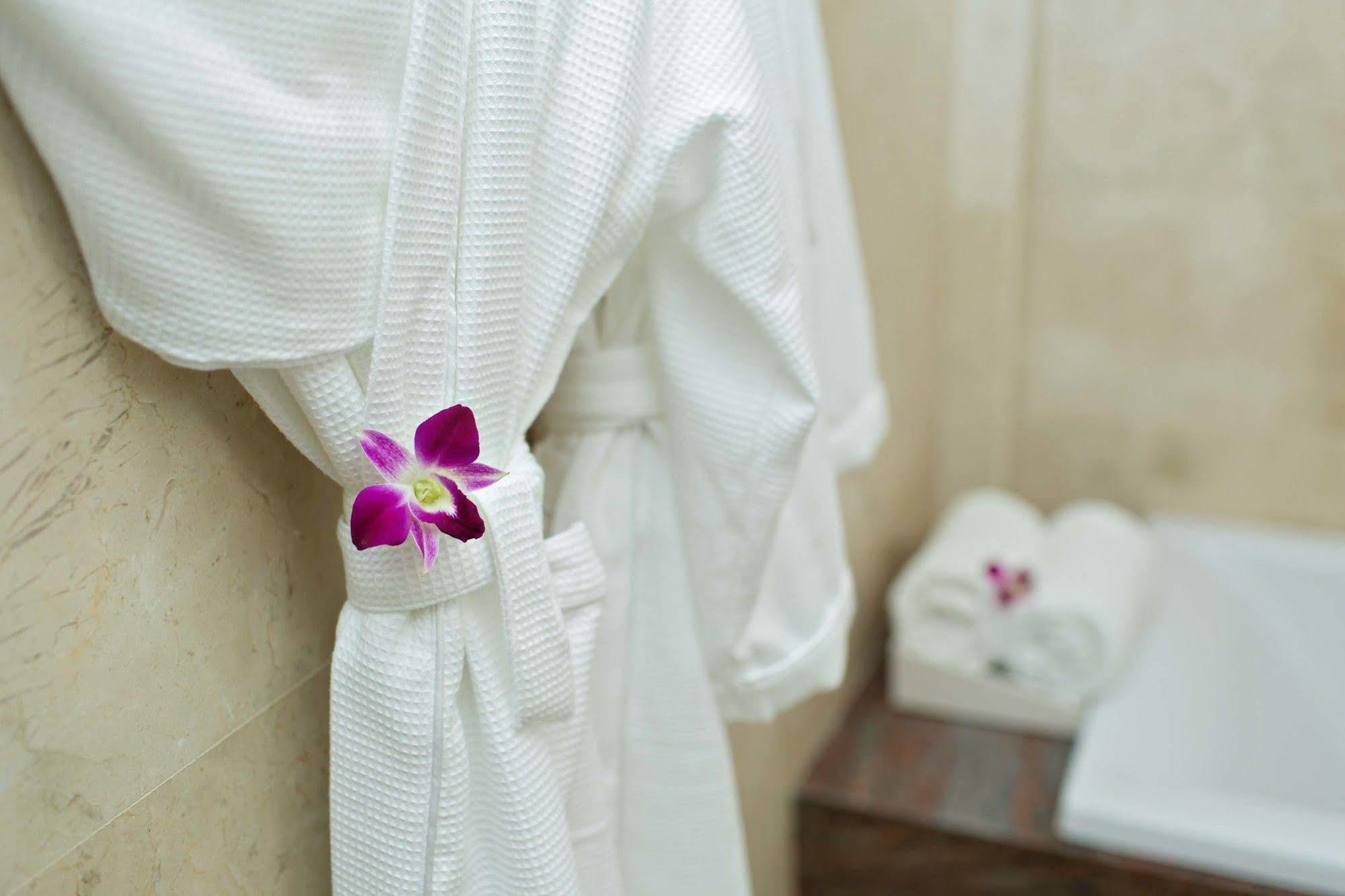 Hotel Elites Riverside & Hoi An