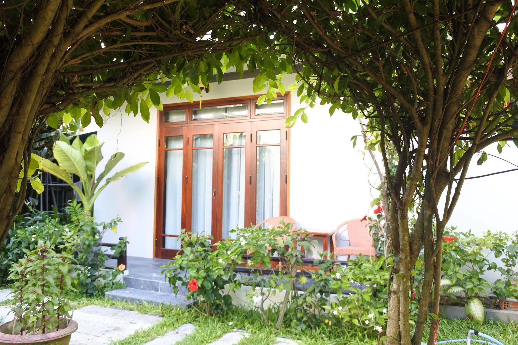 Villa Osaka Riverside &