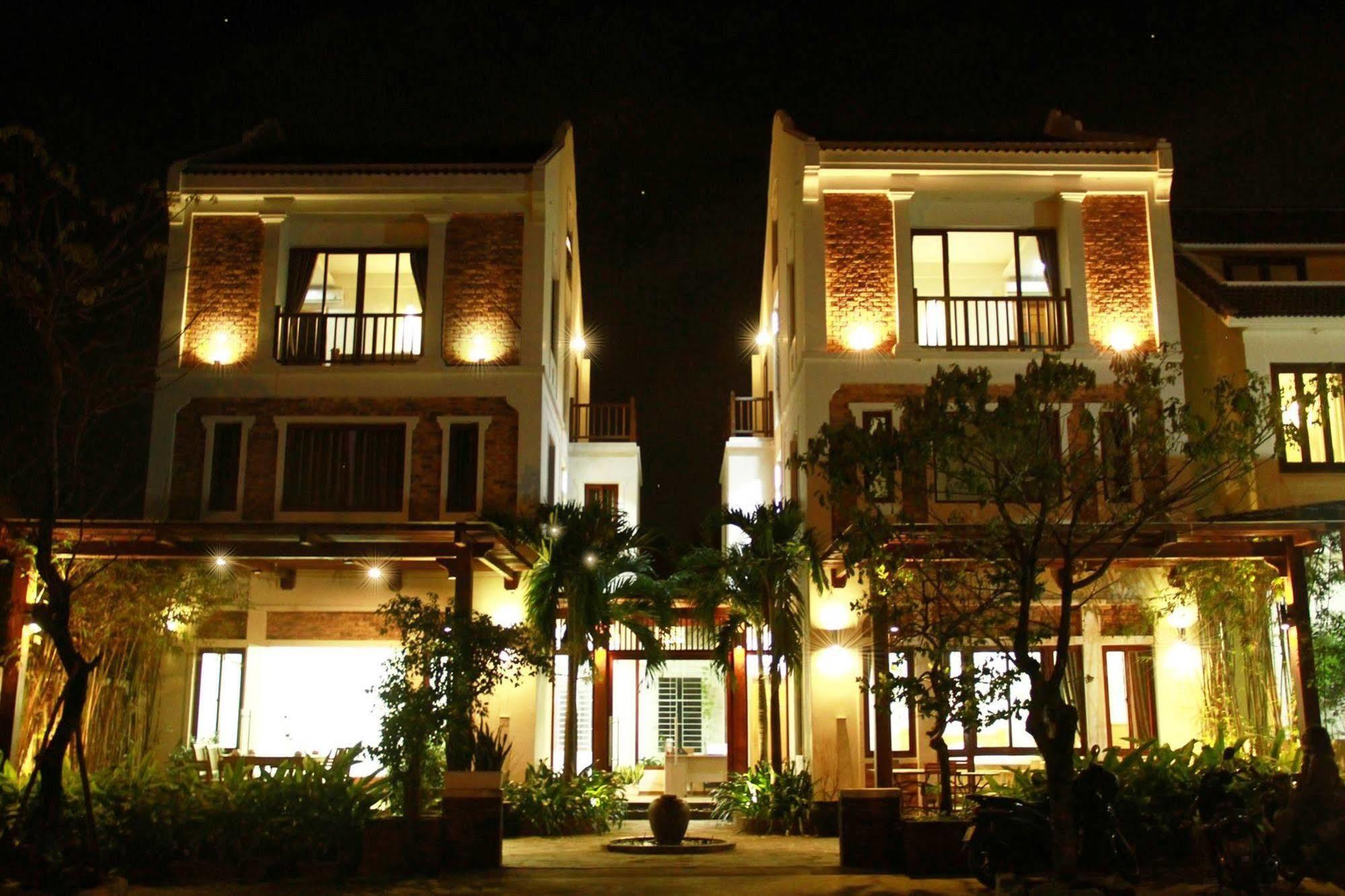 Red Coral Hotel