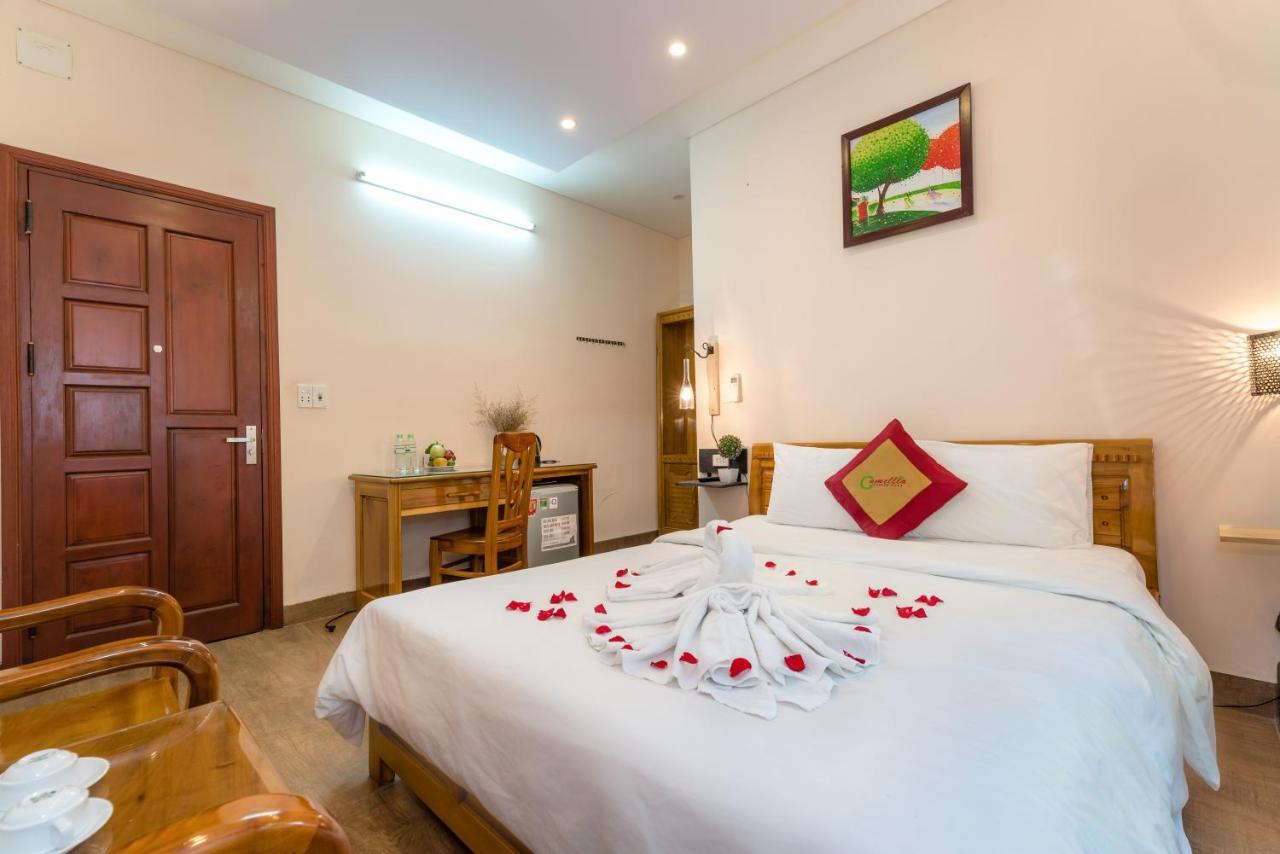 Camellia Flavor Hotel
