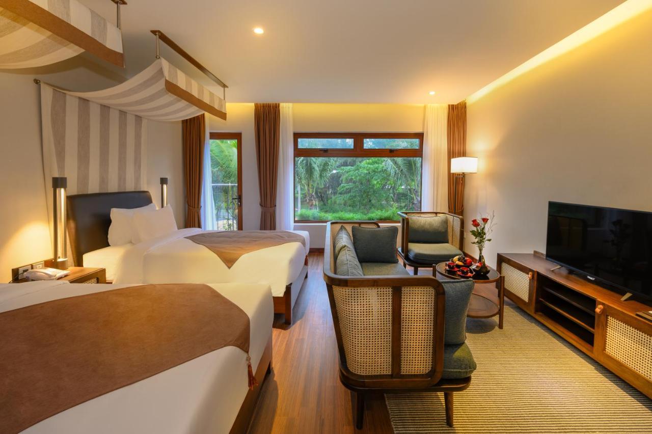 The Blossom Ocean Front &