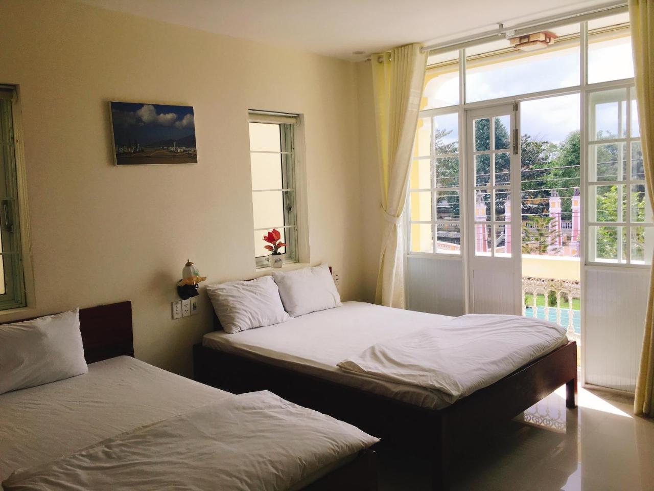Champa Hotel