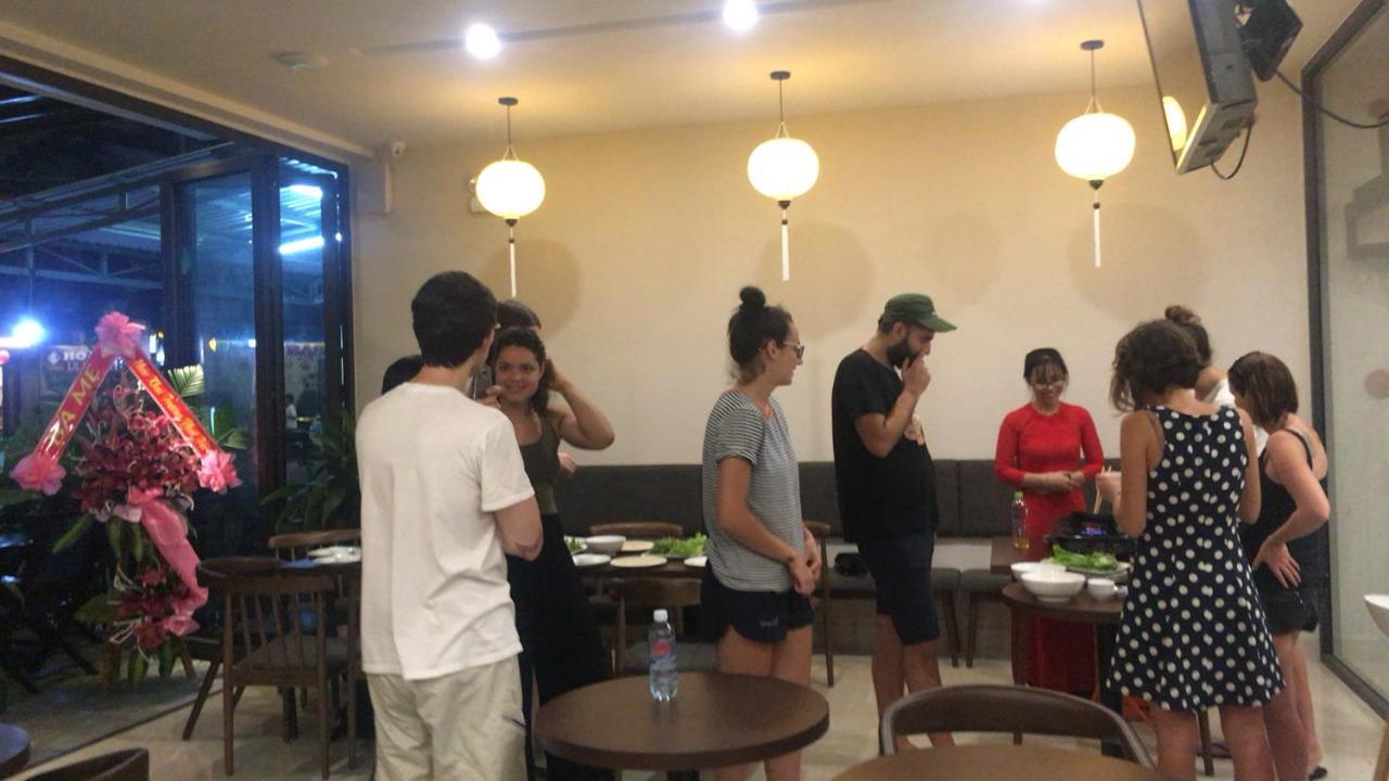 Backhome & Bar Hostel