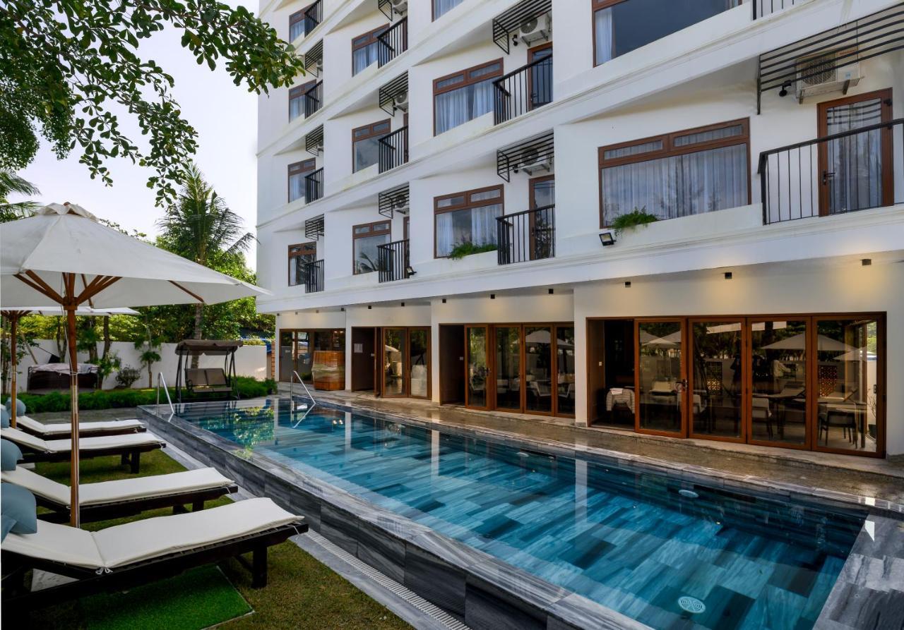 The Blossom Ocean Front &