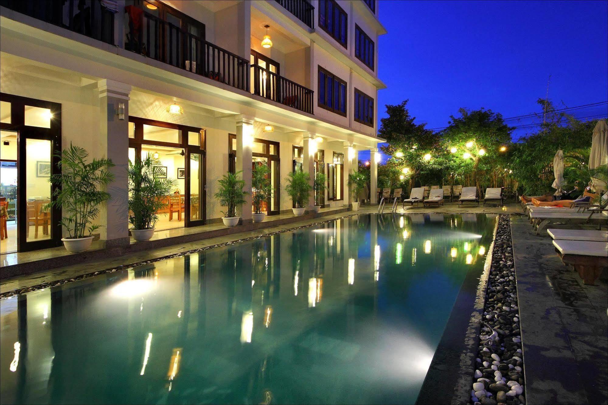 Hotel Sunshine Hoian 3*