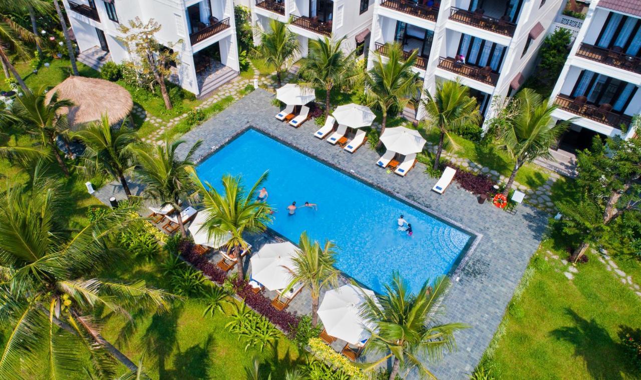 Resort Waterway