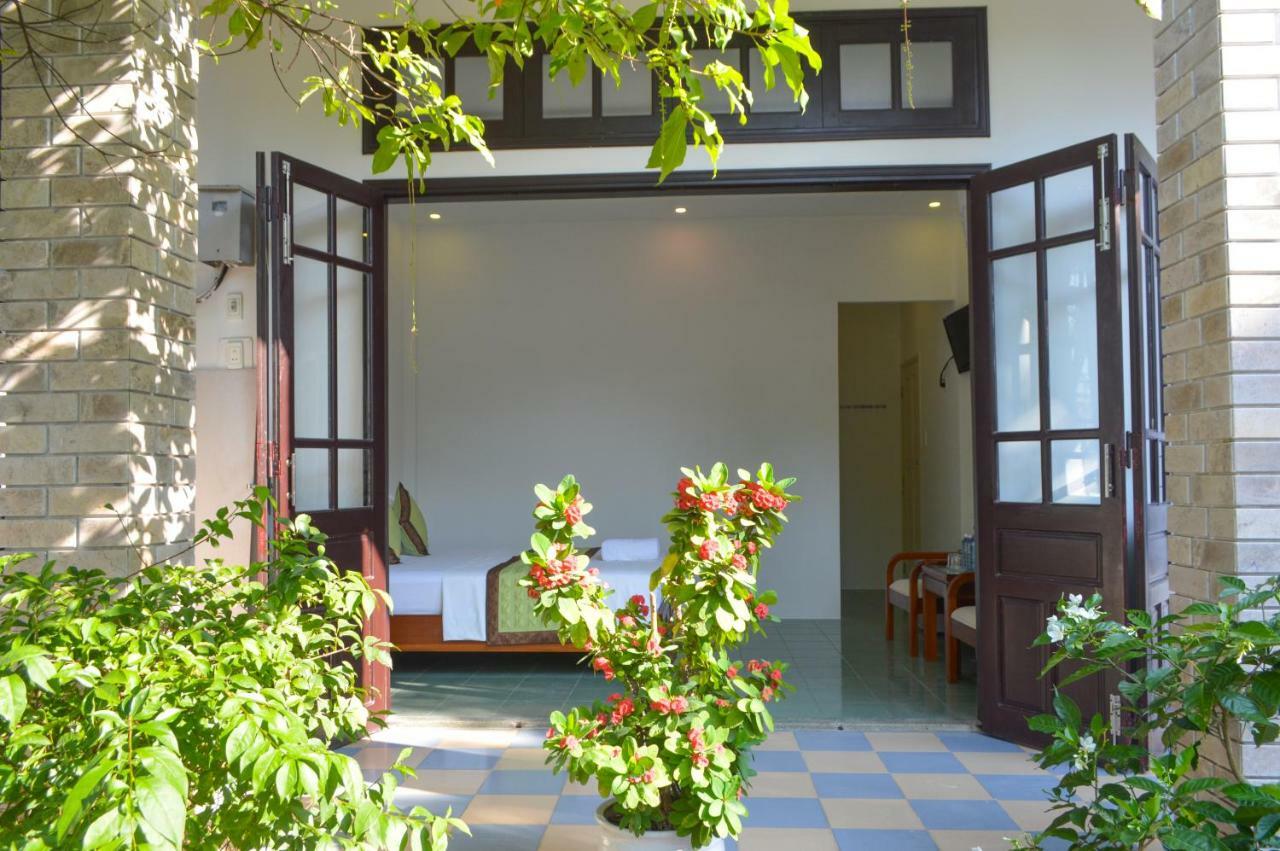 Halo Hoi An