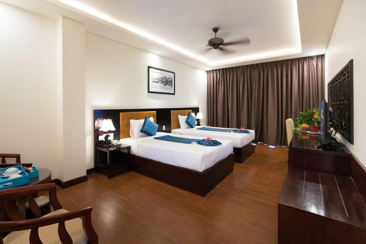 Pearl River & Hotel