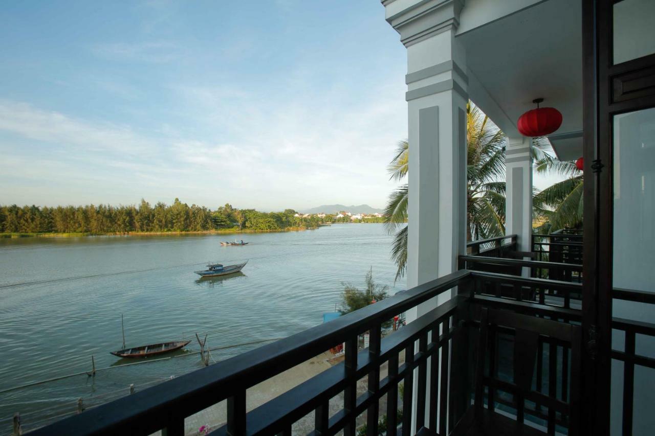 Pearl River & Hotel