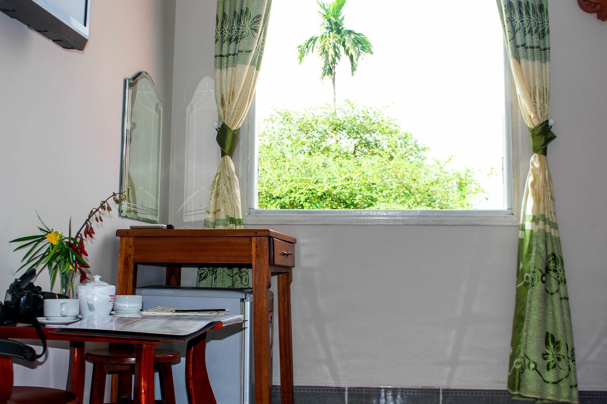 Apricot Homestay *