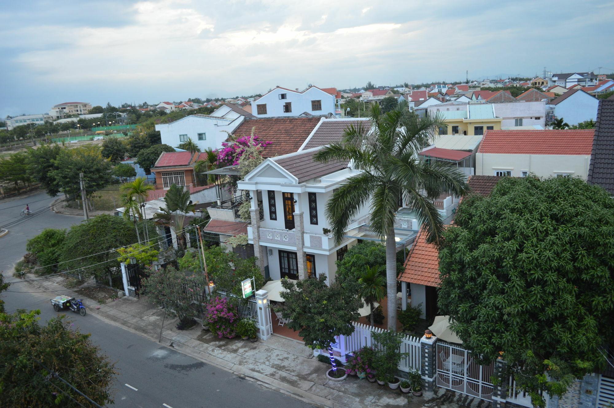 Halo * Hoi An
