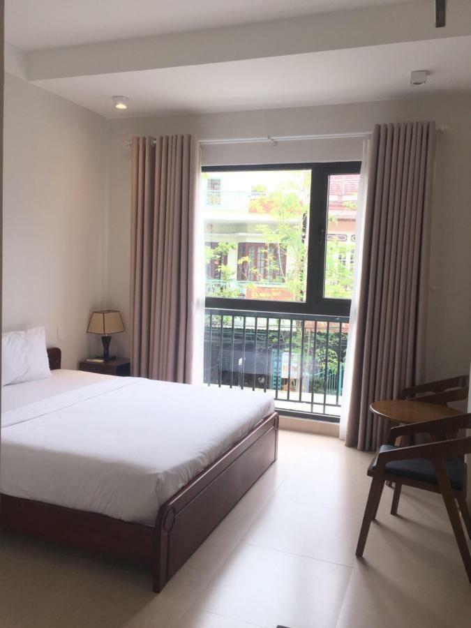 Backhome & Bar Hostel