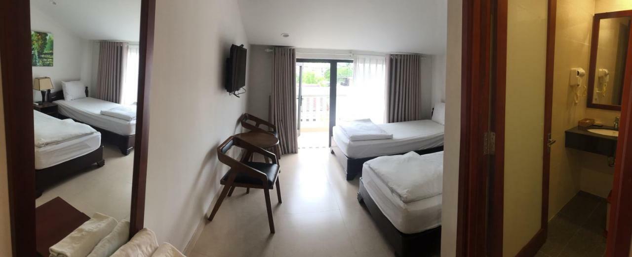 Hostel Backhome & Bar