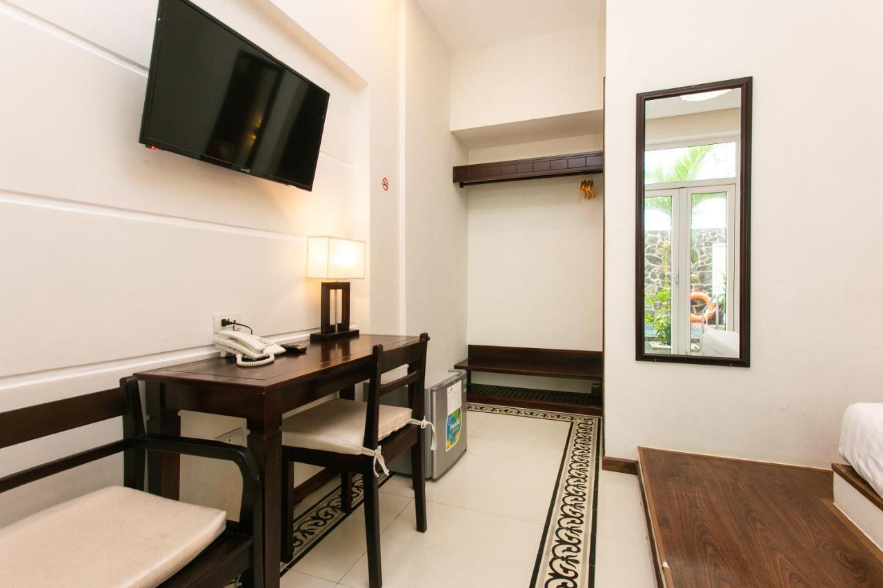 Golden Palm Villa *